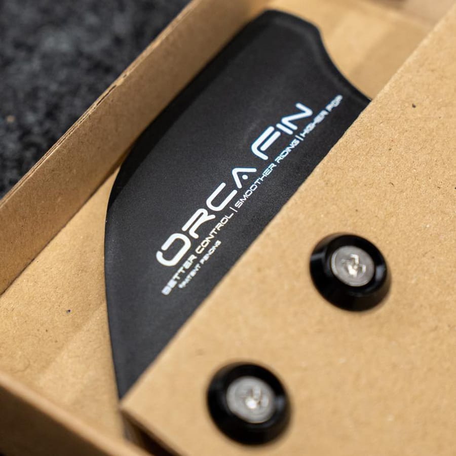 Orca Kiteboarding Fin packaging with M5 screws and aluminum washers